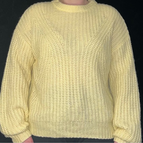 Super soft and comfortable cheery yellow sweater. - Picture 3 of 4